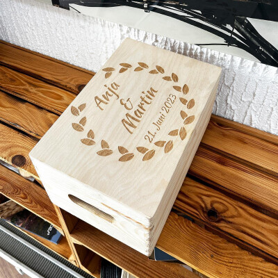 personalisierte Holzbox zur Hochzeit 40x30x23cm natur Erinnerungsbox