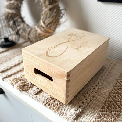 personalisierte Holzbox Hochzeit natur 40x30x23cm Hochzeitsgeschenk