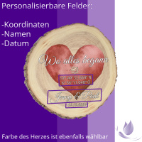 CHICCIE Personalisierte Baumscheibe Farbiger Herzdruck mit Koordinaten 18cm versch Farben Holzscheibe Geschenkidee Valentinstag Hochzeit Jahrestag