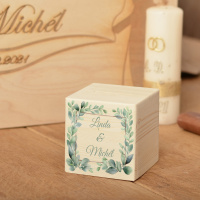 CHICCIE Spardose aus Holz Personalisiert zur Hochzeit Eukalyptus Kranz Aquarell Druck 10x10cm - Hochzeitsgeschenk Geldgeschenk Verlobung